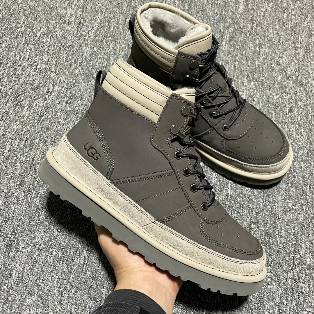 Pick up locally 💰640. The core recommendation is good price. The platform is exclusively for foreign trade. UGG men's snow boots 1097089. The foreign trade platform is full of Z. High-end retail is exclusively for quality. Produced by the production line of a ten-year-old brand shoemaking factory. Pay attention to every detail. Longfeng A-grade genuine sheep fur is integrated. Created in full compliance with the ZP process. Size: 40 41 42 43 44
